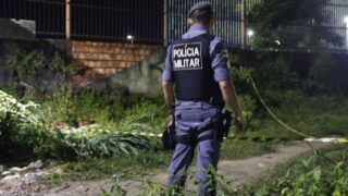 Com bilhete “Jack é sal”, homem é morto com várias facadas em Manaus
