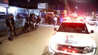 Criminosos fortemente armados invadem UBS no bairro de Flores, em Manaus