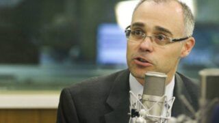 Advogado da União pede liberdade com responsabilidade em universidades