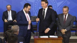 Bolsonaro sanciona lei de combate a fraudes no INSS