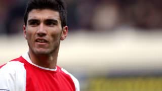 Ex-Arsenal e Sevilla, Reyes morre em acidente de carro na Espanha