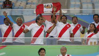 Copa América: peruanos e bolivianos espalham alegria no Maracanã