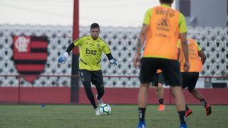 Comandado por interino, Flamengo recebe o Fortaleza no Engenhão