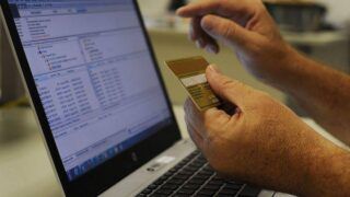 Febraban alerta para golpe virtual em compras para o Dia dos Namorados