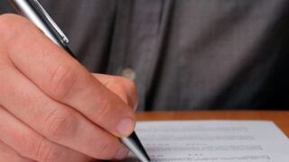 Capes anuncia bloqueio de 2,7 mil bolsas de pós-graduação