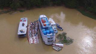 Embarcação afunda com 97 pessoas em Carauari, no Amazonas