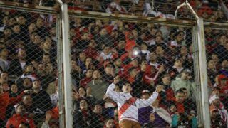 Torcedores argentinos violentos serão barrados no Brasil