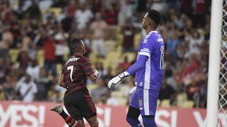 Flamengo bate Vasco em clássico com formações alternativas no Carioca