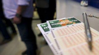 Mega-Sena acumula e deve pagar R$ 35 milhões na quinta-feira