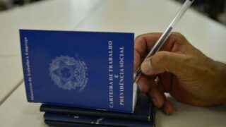 Abono do PIS/Pasep 2020/2021 começa a ser pago no dia 30