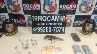 Dois homens são detidos com arma e drogas na Zona Oeste