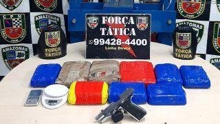 Força Tática prende homem com arma de fogo e drogas na Zona Leste