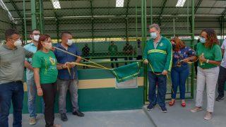 Prefeito inaugura quadra poliesportiva coberta em escola municipal