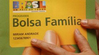 Governo amplia prazo de saques do Bolsa Família