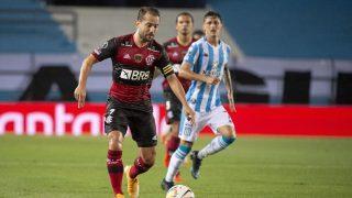 Flamengo encara Racing por vaga nas quartas da Libertadores