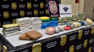 Polícia Civil apreende 54 quilos de drogas em três embarcações