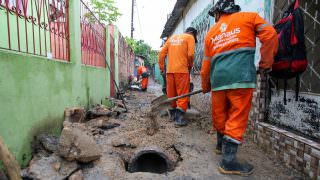 Prefeitura de Manaus recupera rede de drenagem no bairro Coroado