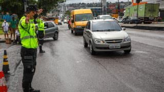 Prefeitura monta esquema especial de trânsito para a vacinação