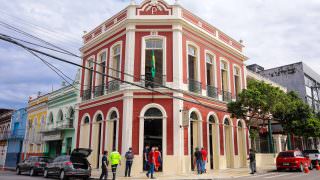 Biblioteca municipal João Bosco é o novo centro cultural de Manaus