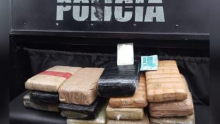 Base Arpão intercepta malas com 18 quilos de drogas no porto de Tefé
