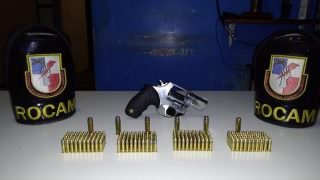 Homem é preso em posse ilegal de arma de fogo e munições em Pauini