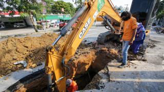 Prefeitura recupera rede de drenagem profunda no bairro Dom Pedro