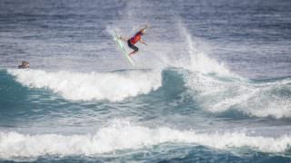 Covid-19: última etapa do mundial de surfe no Taiti é cancelada