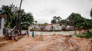 Prefeitura avança na construção de ponte na comunidade Nobre