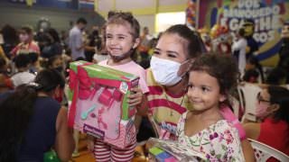 Governo do AM encerra 3º edição "Doe um Brinquedo e Ganhe Sorrisos"