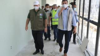 Wilson e ministro da Saúde visitam obra do novo Hospital da FHemoam