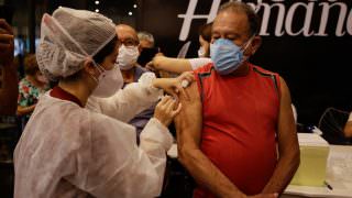 Prefeitura divulga esquema de vacinação contra a Covid-19 no fim do ano