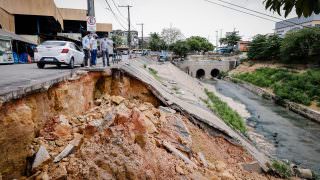 Prefeitura inicia mais uma obra emergencial de contenção à erosão