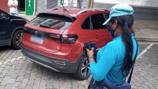 Ação no Centro apreende veículo com quase 300 pendências registradas