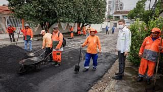 Prefeitura realiza mutirão de infraestrutura para recuperar ruas