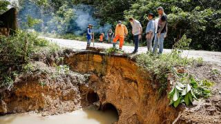 Prefeitura realiza obra emergencial de drenagem no bairro Tarumã-Açu