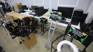 Governo do AM faz entrega de mais de 700 equipamentos para Policlínica