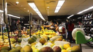 Preço da cesta básica de alimentos sobe em nove cidades