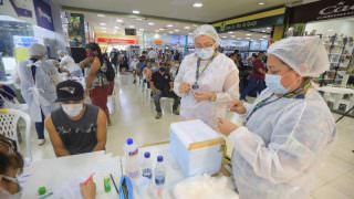 Vacinação em supermercados aplicou mais de 22 mil doses em dois dias