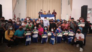 Mais de 500 profissionais de educação de Tefé são certificados