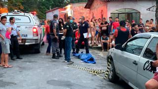 Homem é assassinado após ser jogado de dentro do carro, em Manaus