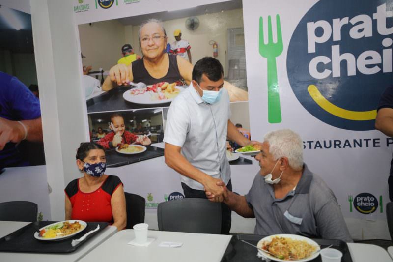 Governo entrega restaurante popular revitalizado no bairro Compensa