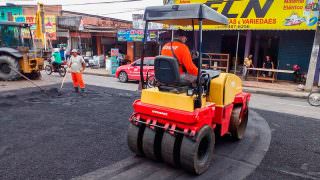 Prefeitura atua de maneira emergencial em principal via do Manoa