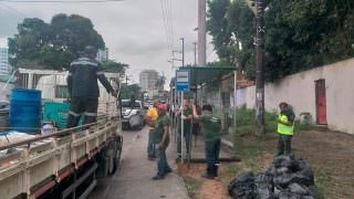 Prefeitura revitaliza paradas de ônibus em Manaus