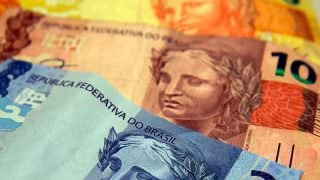 Beneficiários com NIS final 8 recebem hoje Auxílio Brasil