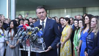 Bolsonaro recebe deputados federais reeleitos no Palácio da Alvorada