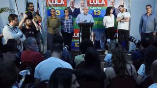 Lula diz que vai aumentar o número de universidades no Brasil