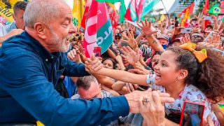 TSE aprova direito de resposta de Lula no Twitter de Bolsonaro