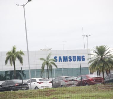 Invasão à Samsung termina com dois suspeitos baleados
