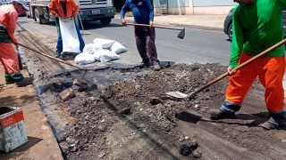Prefeitura de Manaus recupera trecho da avenida José Romão