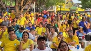 Vitória do Brasil anima torcedores da praça do Eldorado